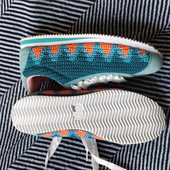 NWT! 85$ Free People Knit Sneakers - Picture 4 of 9